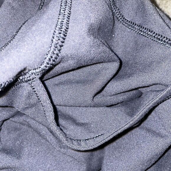 Lululemon Pleated Joggers Womens Size 8 Zip Pockets Cropped Stretch Knit Black‎ - Picture 3 of 6